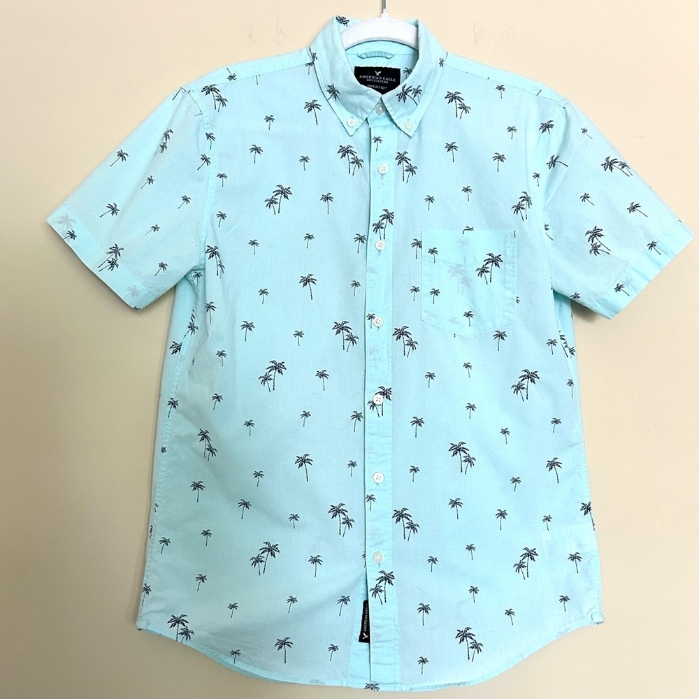 American Eagle Men’s Blue Tropical Hawaiian Button Down Shirt with Palm Trees